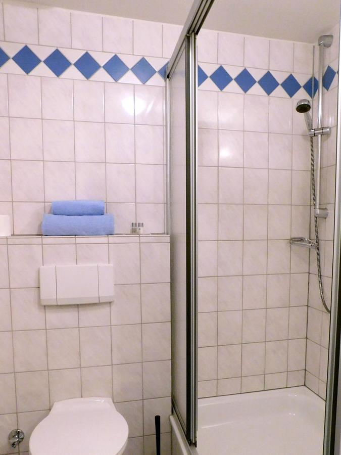 מלון דיסלדורף Das Weiss Blaue Haus חדר תמונה